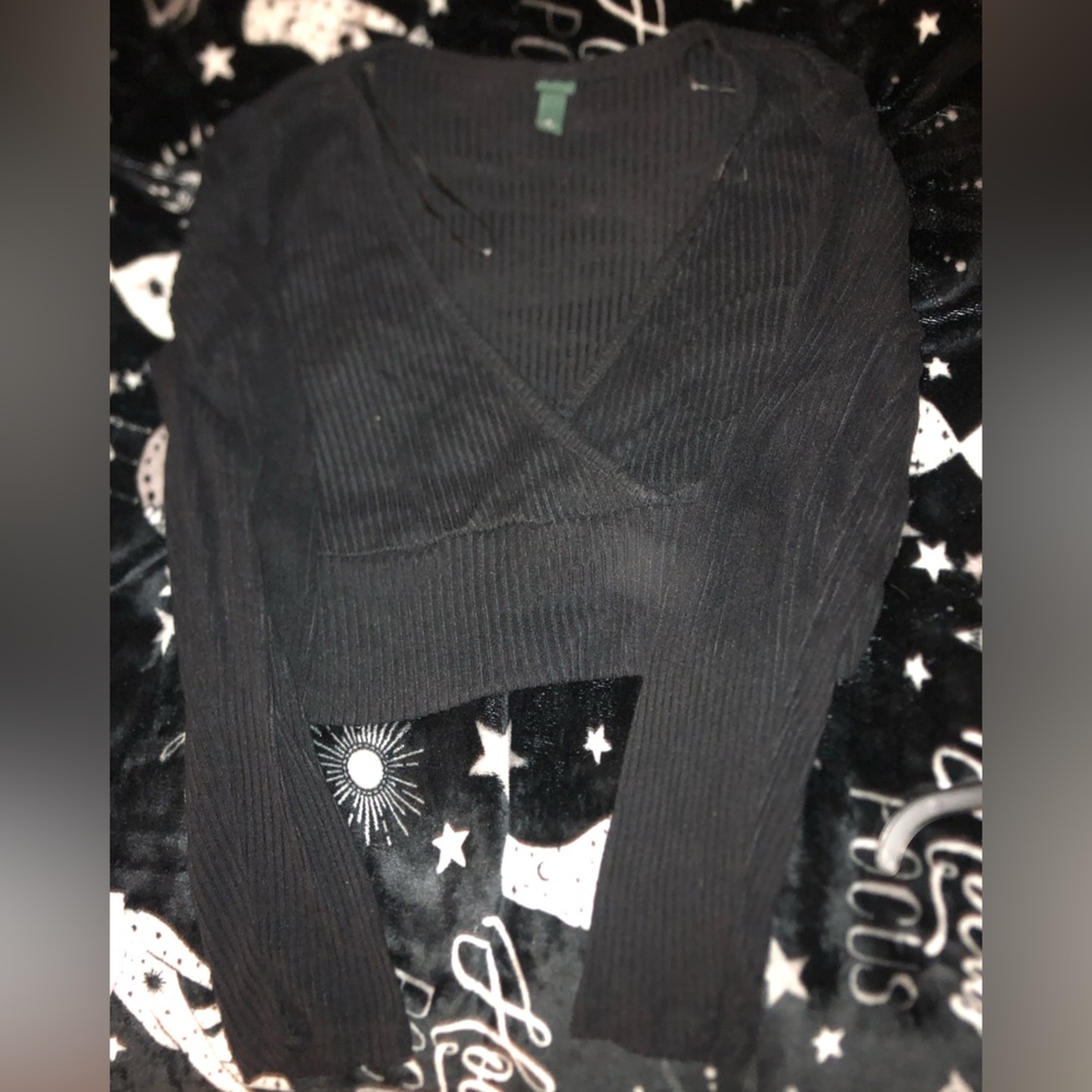Size XLarge wild fable ribbed cross v neck crop top